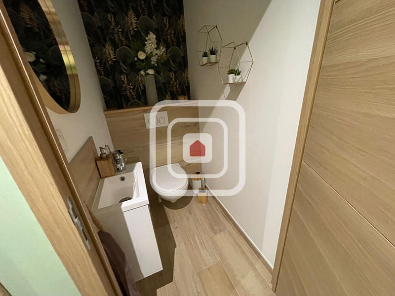 Maison - 104 m² - 5 pièces