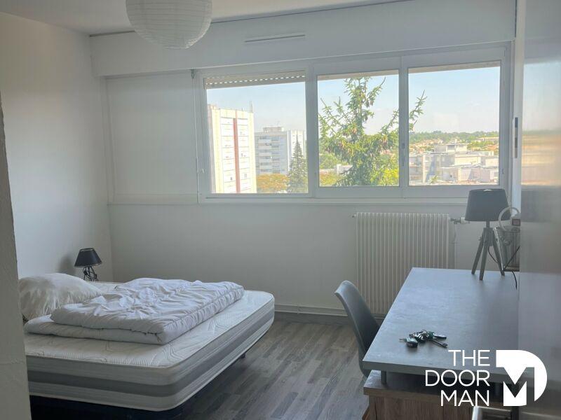 Appartement - 110 m² - 5 pièces