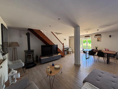 Maison - 160 m² - 6 pièces