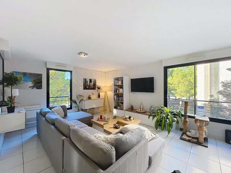 Appartement - 101 m² - 5 pièces