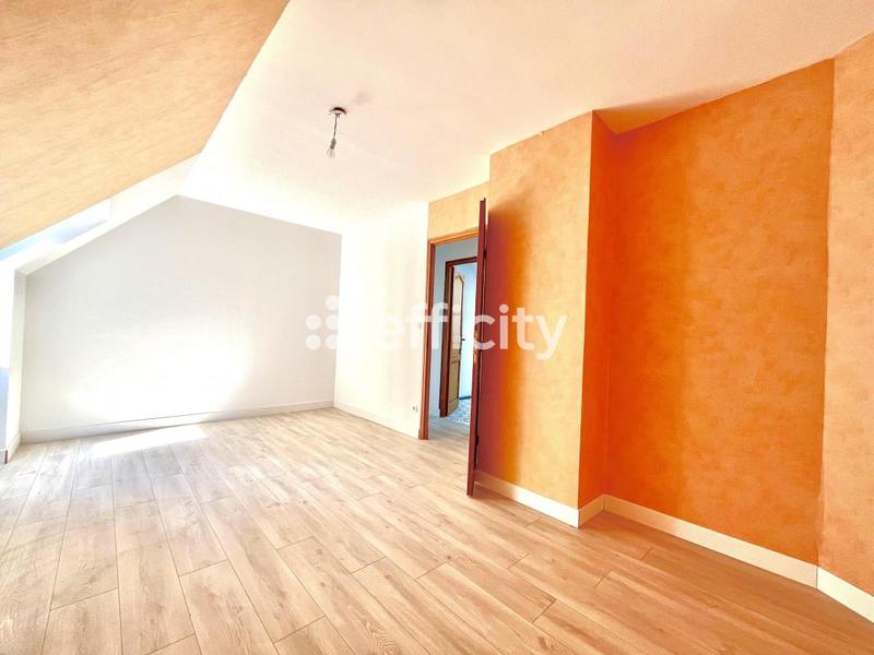 Maison - 140 m² - 7 pièces