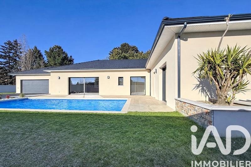 Maison - 180 m² - 5 pièces