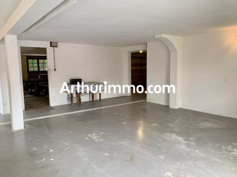 Maison - 195 m² - 9 pièces