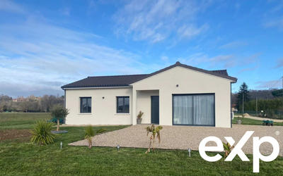 Maison - 90 m² - 4 pièces