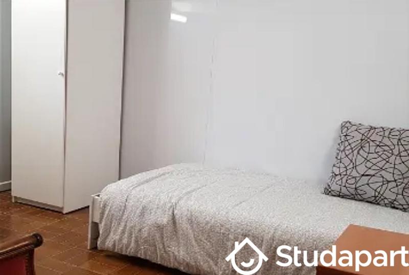 Chambre - 12 m² - 1 pièce