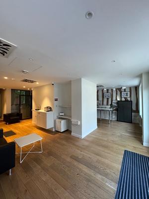 Local commercial - 287 m² - 6 pièces