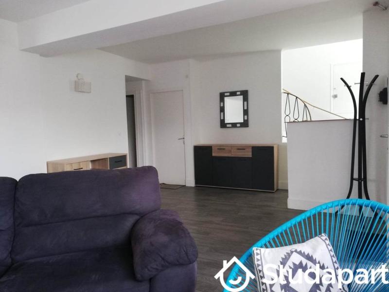 Chambre - 13 m² - 1 pièce