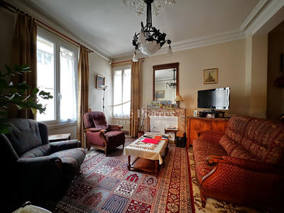 Maison de village - 218 m² - 8 pièces