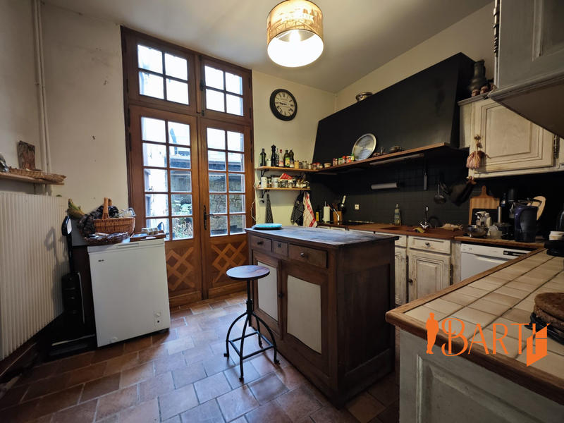 Maison ancienne - 177 m² - 7 pièces