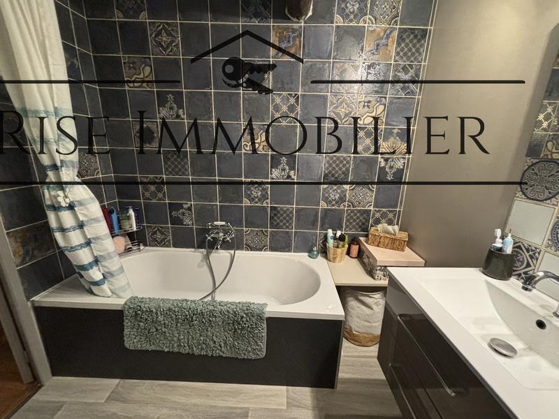 Maison - 104 m² - 5 pièces