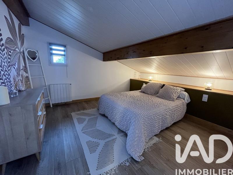 Maison - 240 m² - 11 pièces