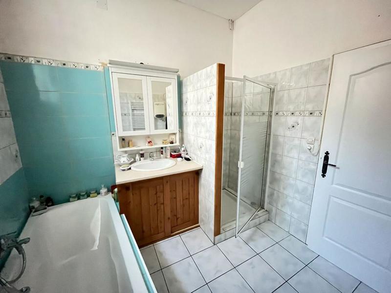 Maison - 96 m² - 4 pièces