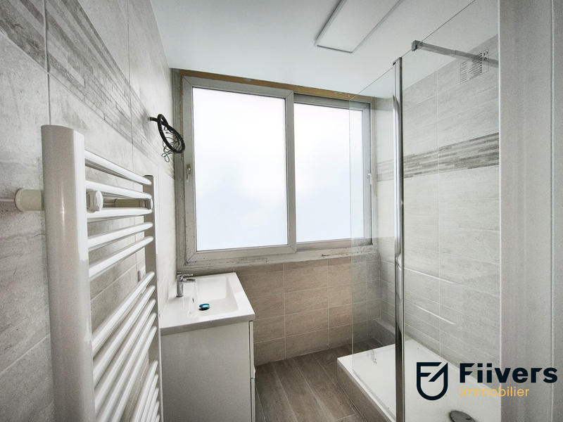 Appartement - 84 m² - 5 pièces