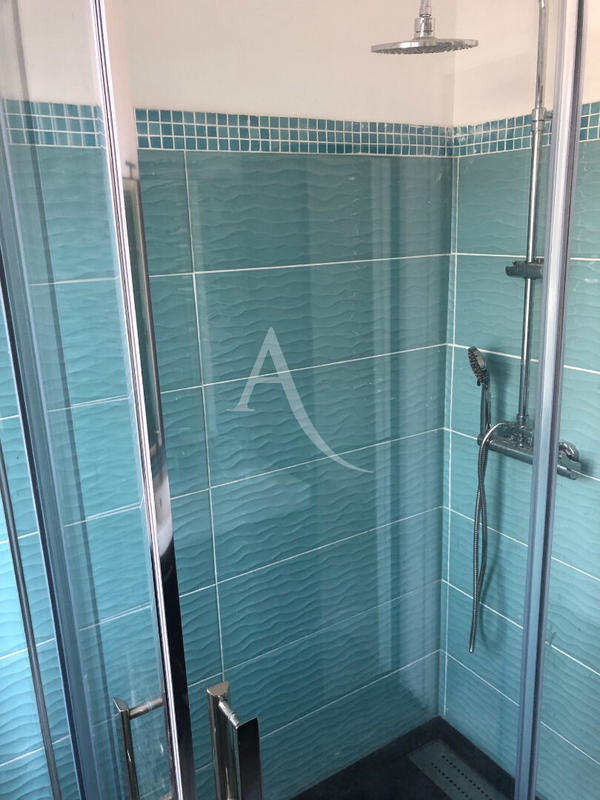 Immeuble - 12 pièces