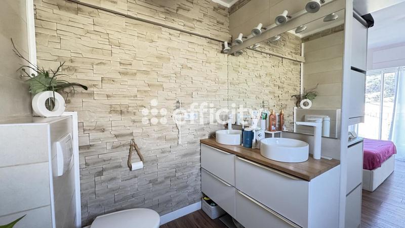 Appartement - 90 m² - 3 pièces