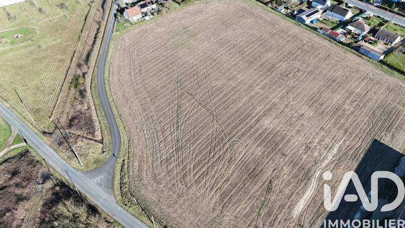 Terrain - 27 627 m²