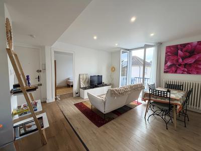 Appartement - 60 m² - 4 pièces