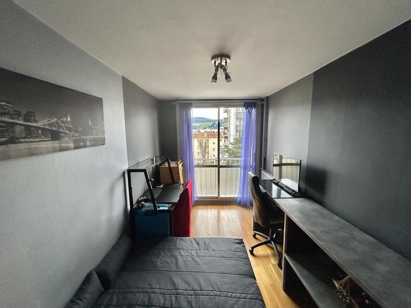 Appartement - 99 m² - 5 pièces