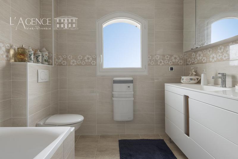 Maison - 283 m² - 5 pièces