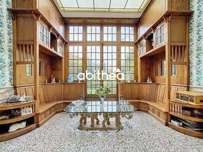 Maison - 257 m² - 9 pièces