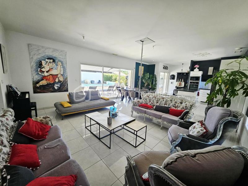 Maison - 172 m² - 5 pièces