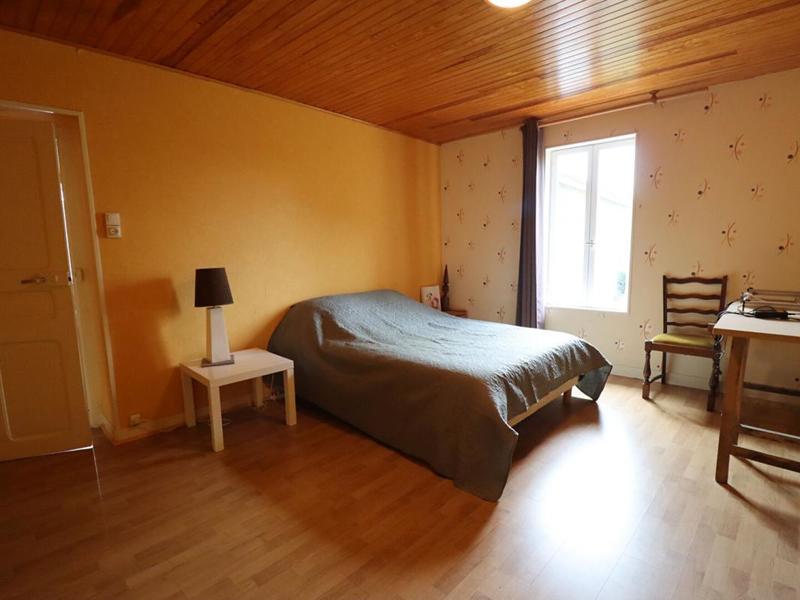 Maison - 220 m² - 6 pièces