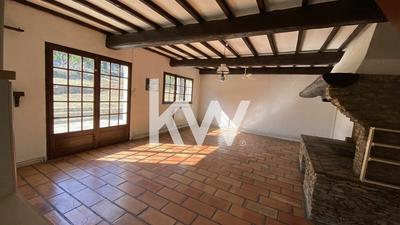 Maison - 98 m² - 5 pièces