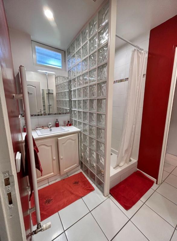 Maison - 259 m² - 6 pièces