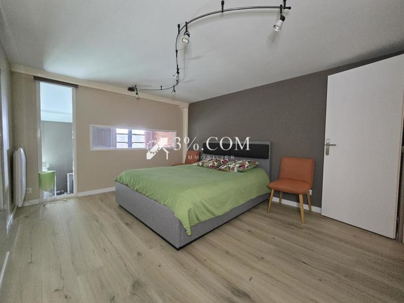 Loft - 158 m² - 4 pièces