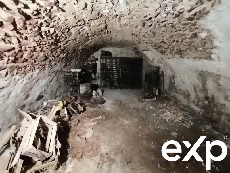 Maison traditionnelle - 141 m² - 6 pièces