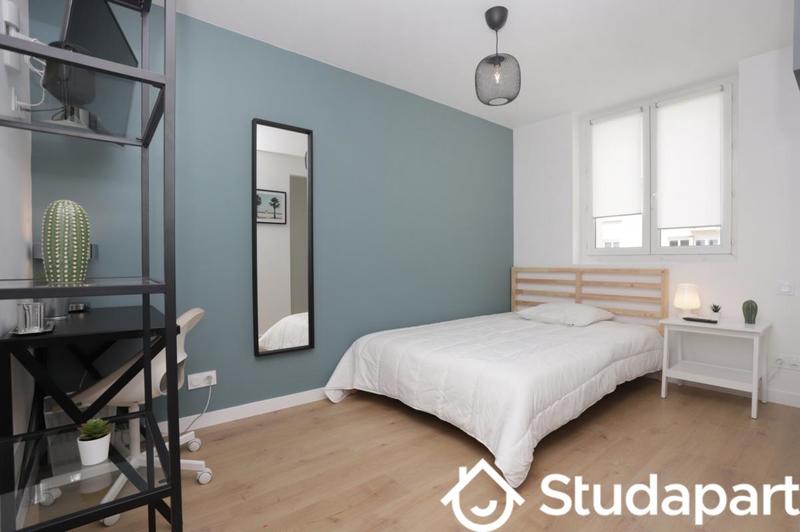 Chambre - 11 m² - 1 pièce