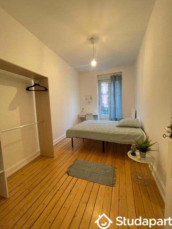 Chambre - 13 m² - 1 pièce