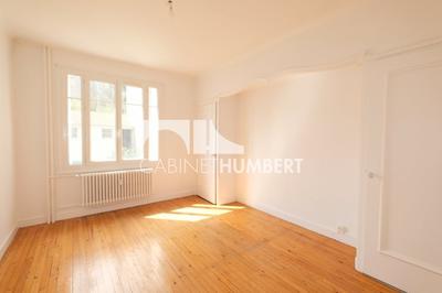 Appartement - 129 m² - 6 pièces