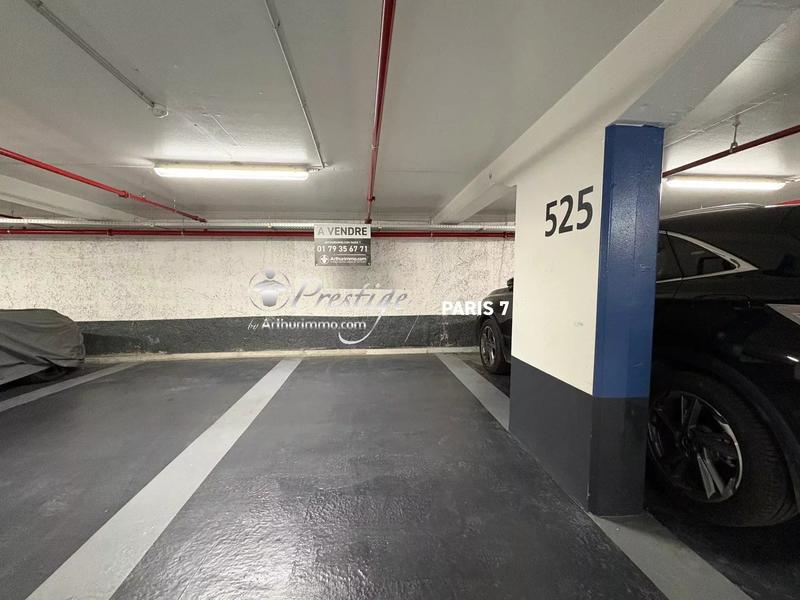 Parking / Garage - 11 m²