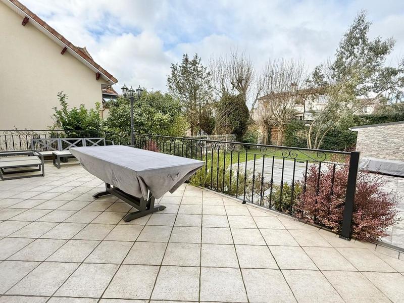 Maison - 125 m² - 7 pièces