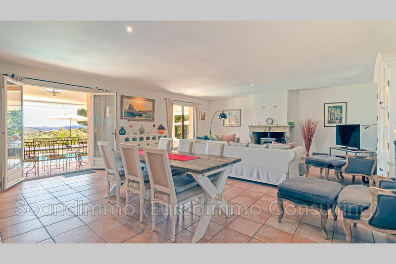 Maison - 174 m² - 5 pièces