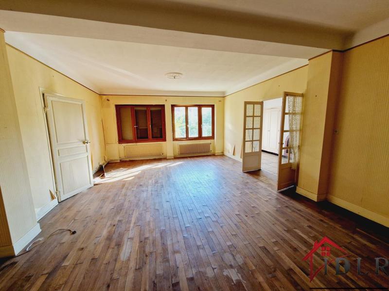Maison de village - 258 m² - 10 pièces
