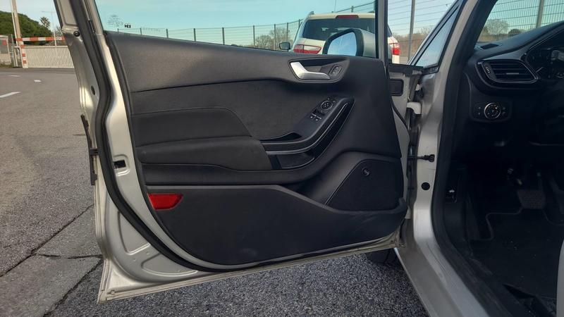 Ford Fiesta 1.0 EcoBoost 100 Powershift 6 Titanium