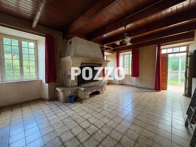 Maison - 98 m² - 7 pièces