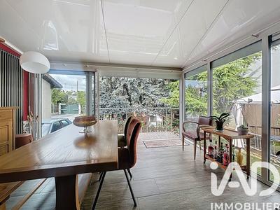 Maison - 147 m² - 6 pièces