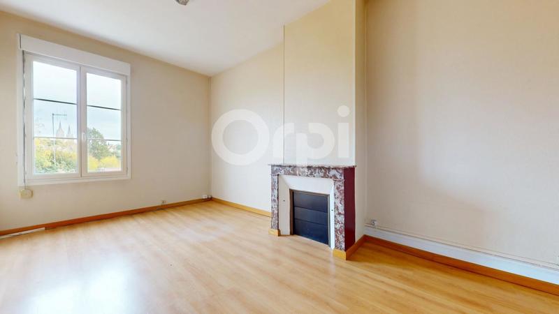 Maison - 180 m² - 8 pièces