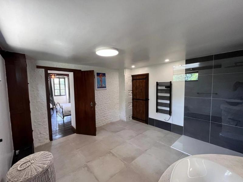 Propriété - 134 m² - 4 pièces