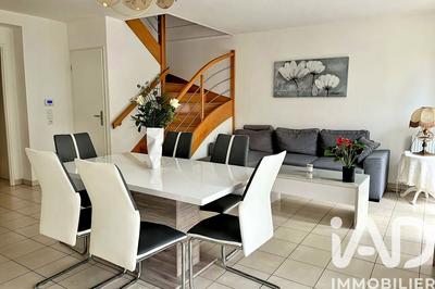 Maison - 101 m² - 5 pièces