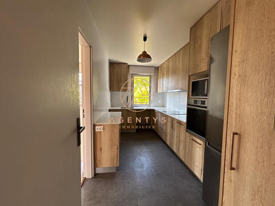 Appartement - 104 m² - 4 pièces