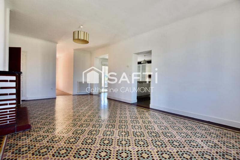 Maison - 208 m² - 8 pièces