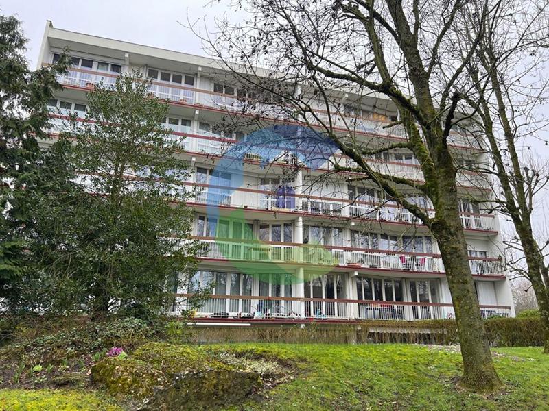 Appartement - 95 m² - 5 pièces