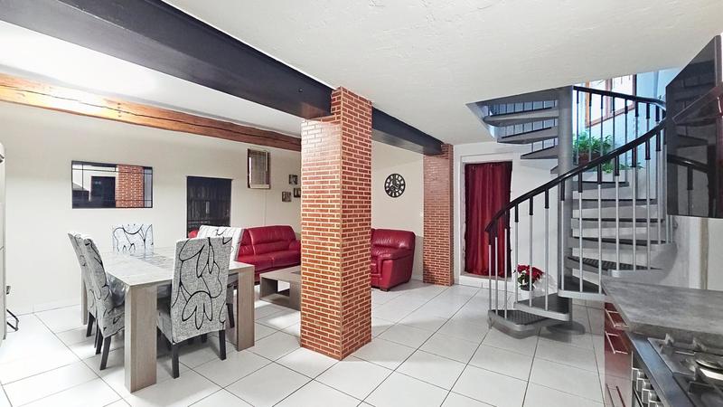 Maison - 170 m² - 7 pièces