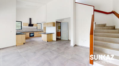 Maison - 100 m² - 4 pièces