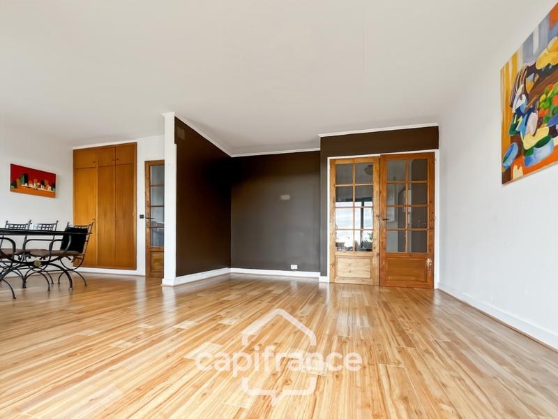 Appartement - 85 m² - 5 pièces