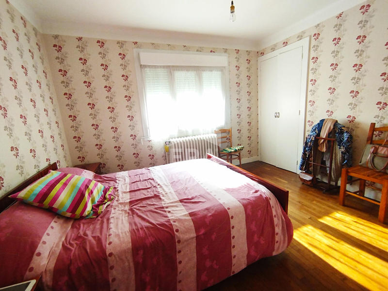 Maison - 90 m² - 5 pièces